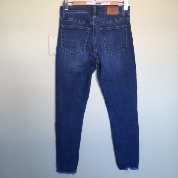 SOLD🌺Lucky Brand Skinny jeans high rise sz 4 - Picture 2 of 7